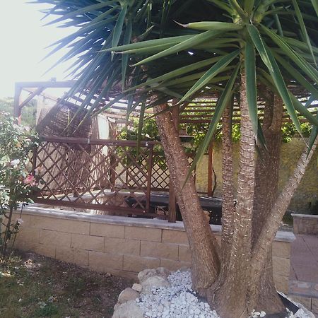 Bed and Breakfast Grotta Delle Fate Ossi Esterno foto