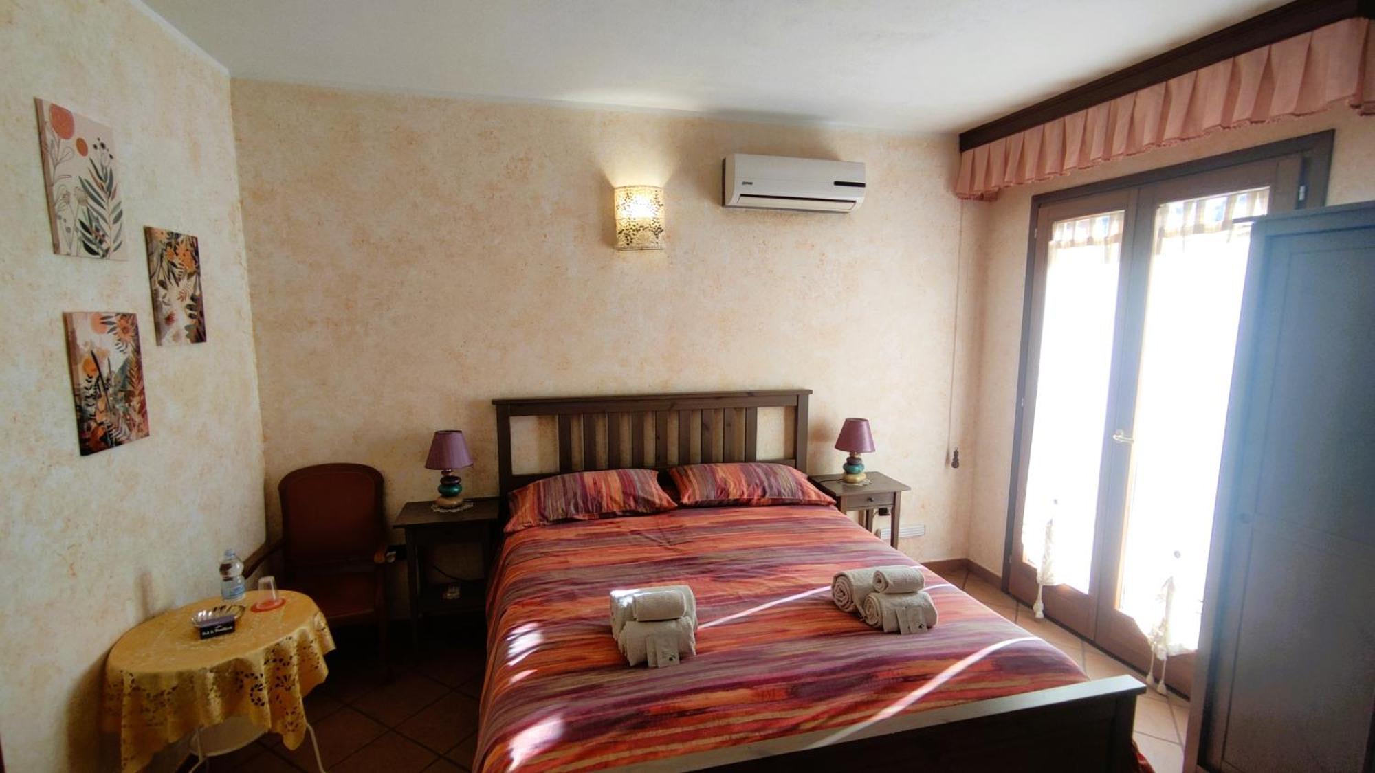 Bed and Breakfast Grotta Delle Fate Ossi Esterno foto