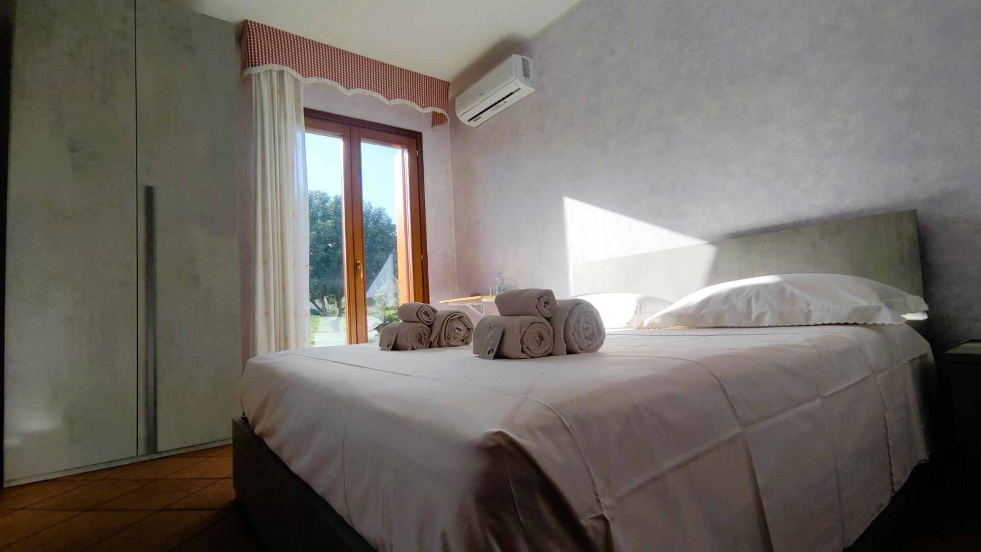Bed and Breakfast Grotta Delle Fate Ossi Esterno foto
