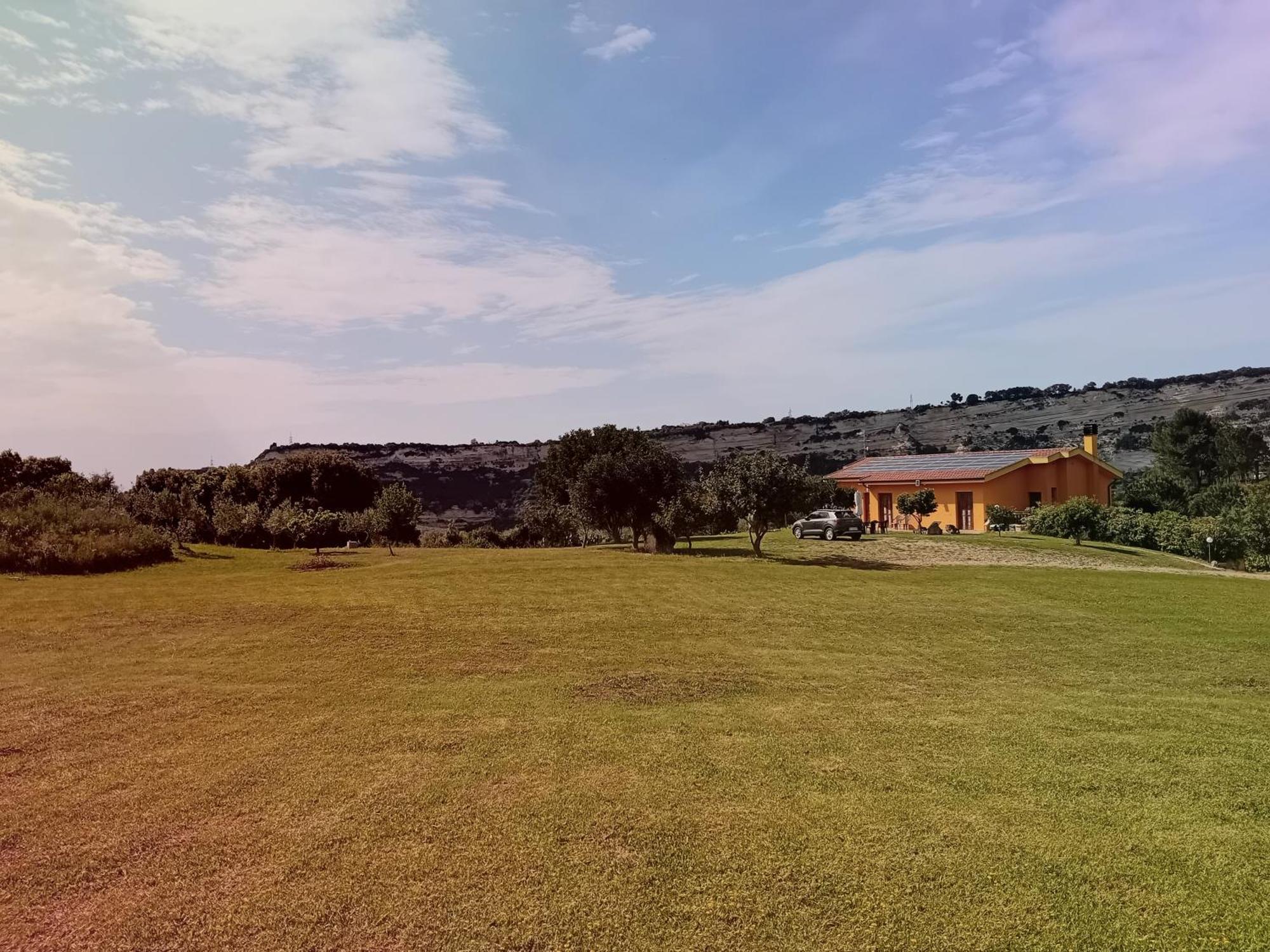 Bed and Breakfast Grotta Delle Fate Ossi Esterno foto